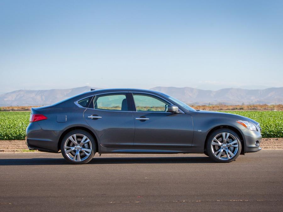  Infiniti Q70 5.6 2013 года  (фото 6 из 7)